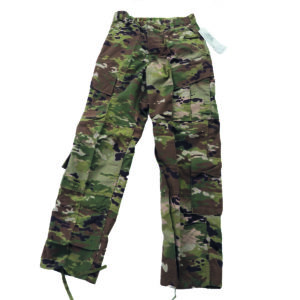 US ARMY FELDHOSE MULTICAM - FLAME RESISTANT- NEU